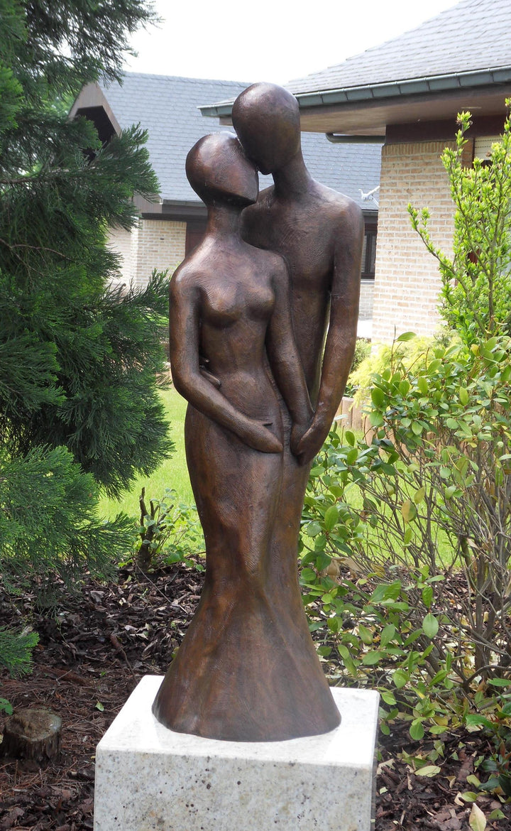 Bronzeskulptur: Die Liebenden