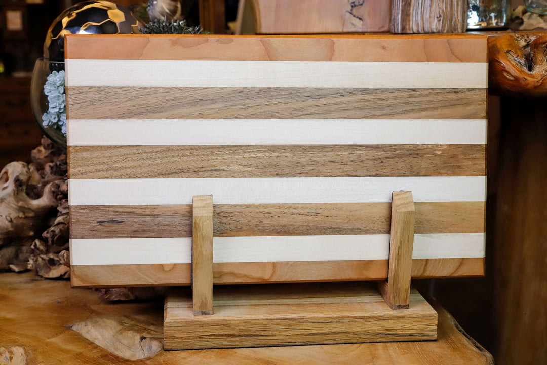 Hochwertiges Küchenbrett aus Holz – Ahorn, Kirsche & Nuss