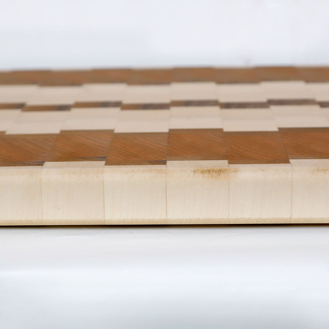 Hochwertiges Küchenbrett aus Holz – Stirnholz Ahorn, Kirsche & Nuss