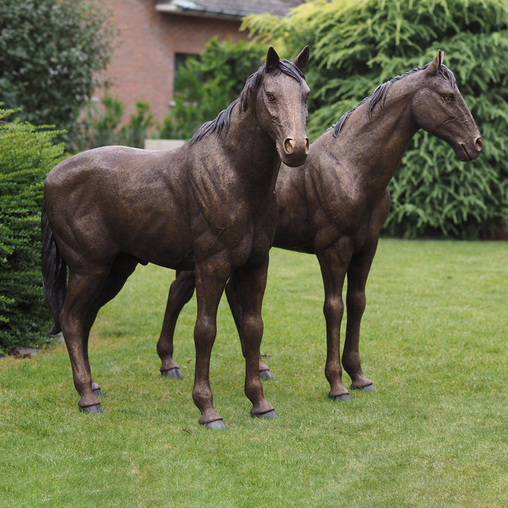 Bronzeskulptur: Pferdeduo