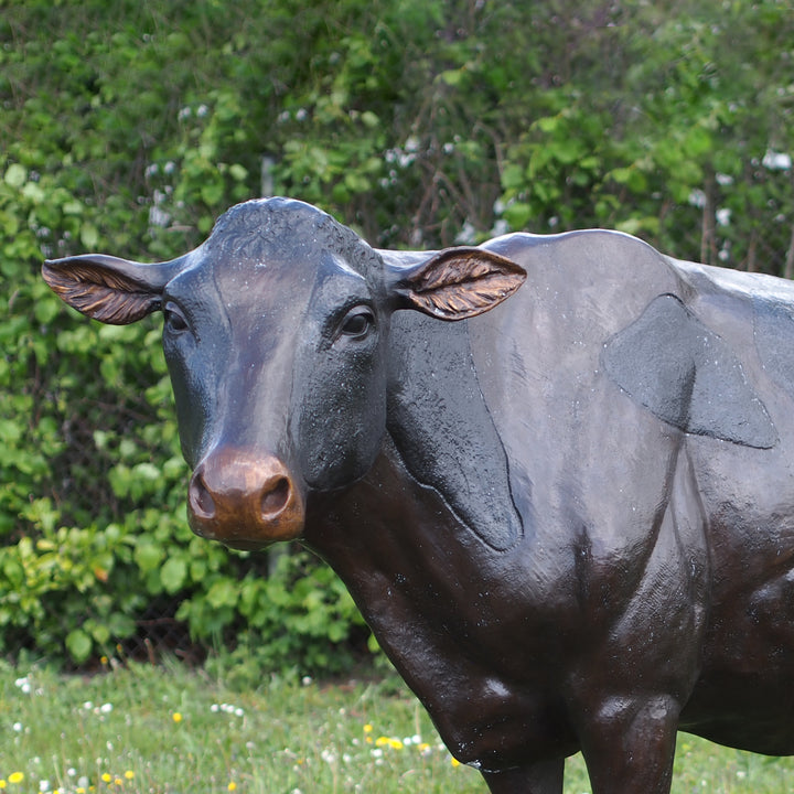 Bronzeskulptur: Große Kuh