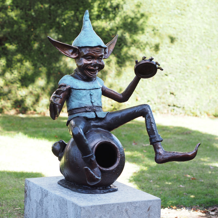 Bronzeskulptur: Elfentopf